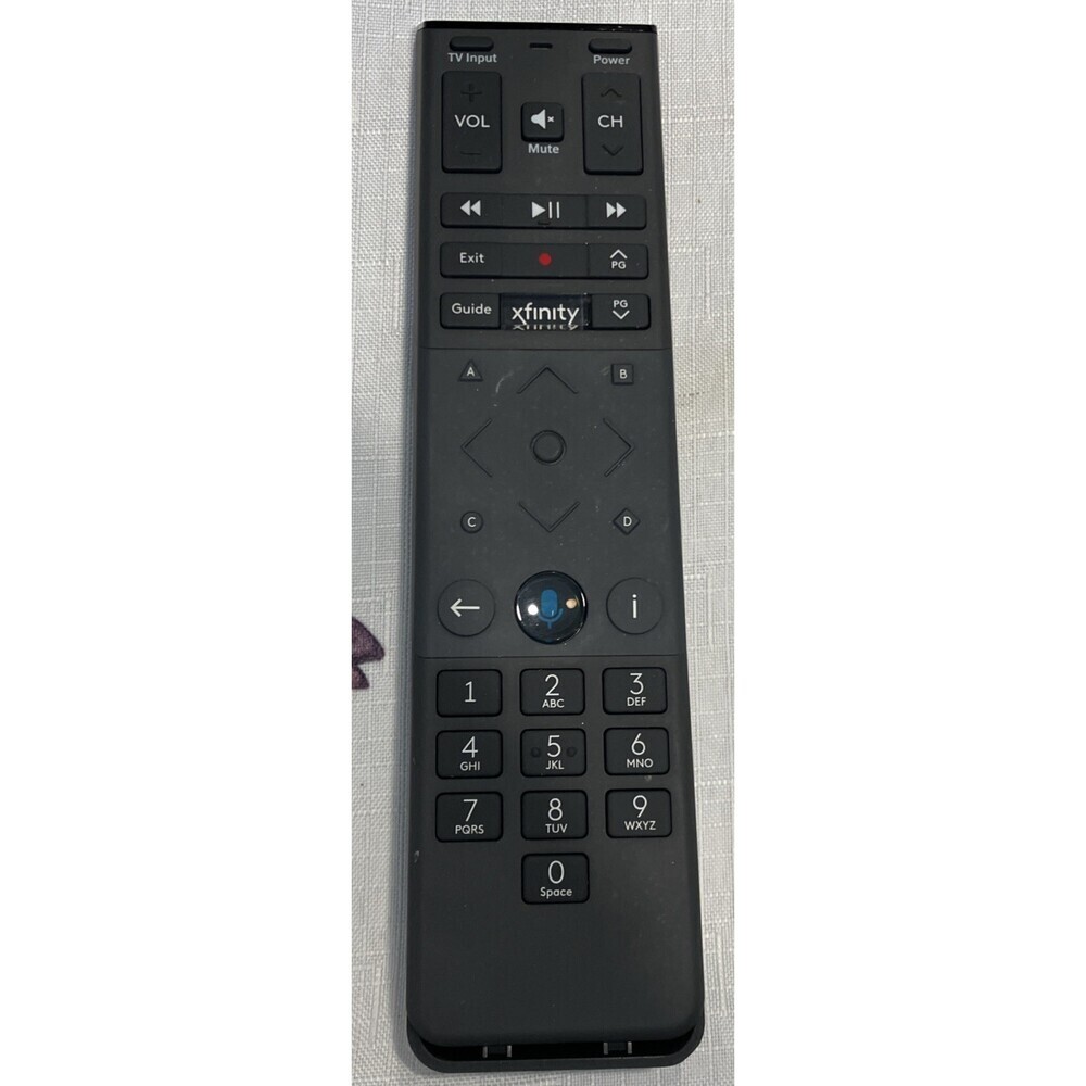 XFINITY Comcast Original Xr15v2-RQ Voice Control Remote (Minimal Use)